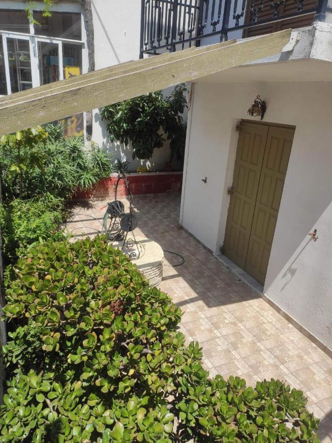 Samos - Kokkari - Eirini'S Studios Екстер'єр фото