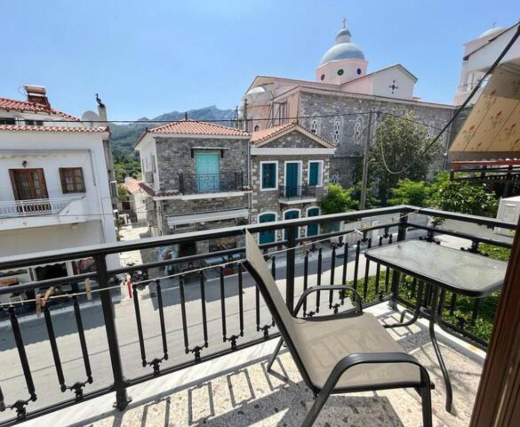 Samos - Kokkari - Eirini'S Studios Екстер'єр фото