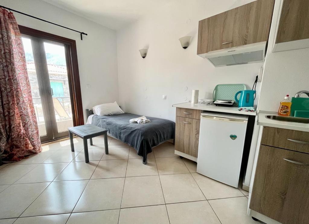 Samos - Kokkari - Eirini'S Studios Екстер'єр фото